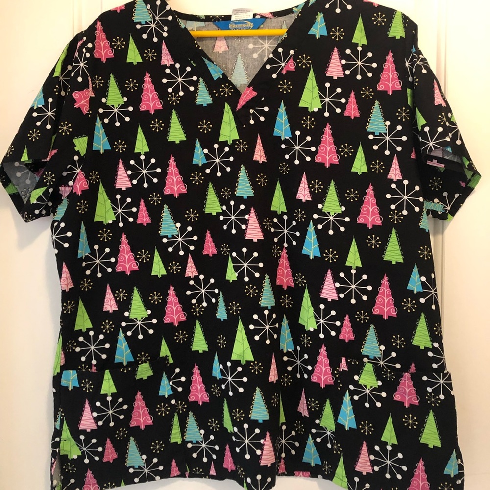 Scrub top
